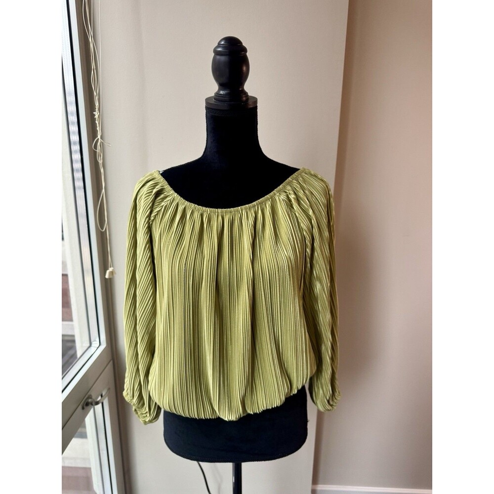 Ava James Women's Light Green Ribbed Off Shoulder Blouse Silky Size L NWT